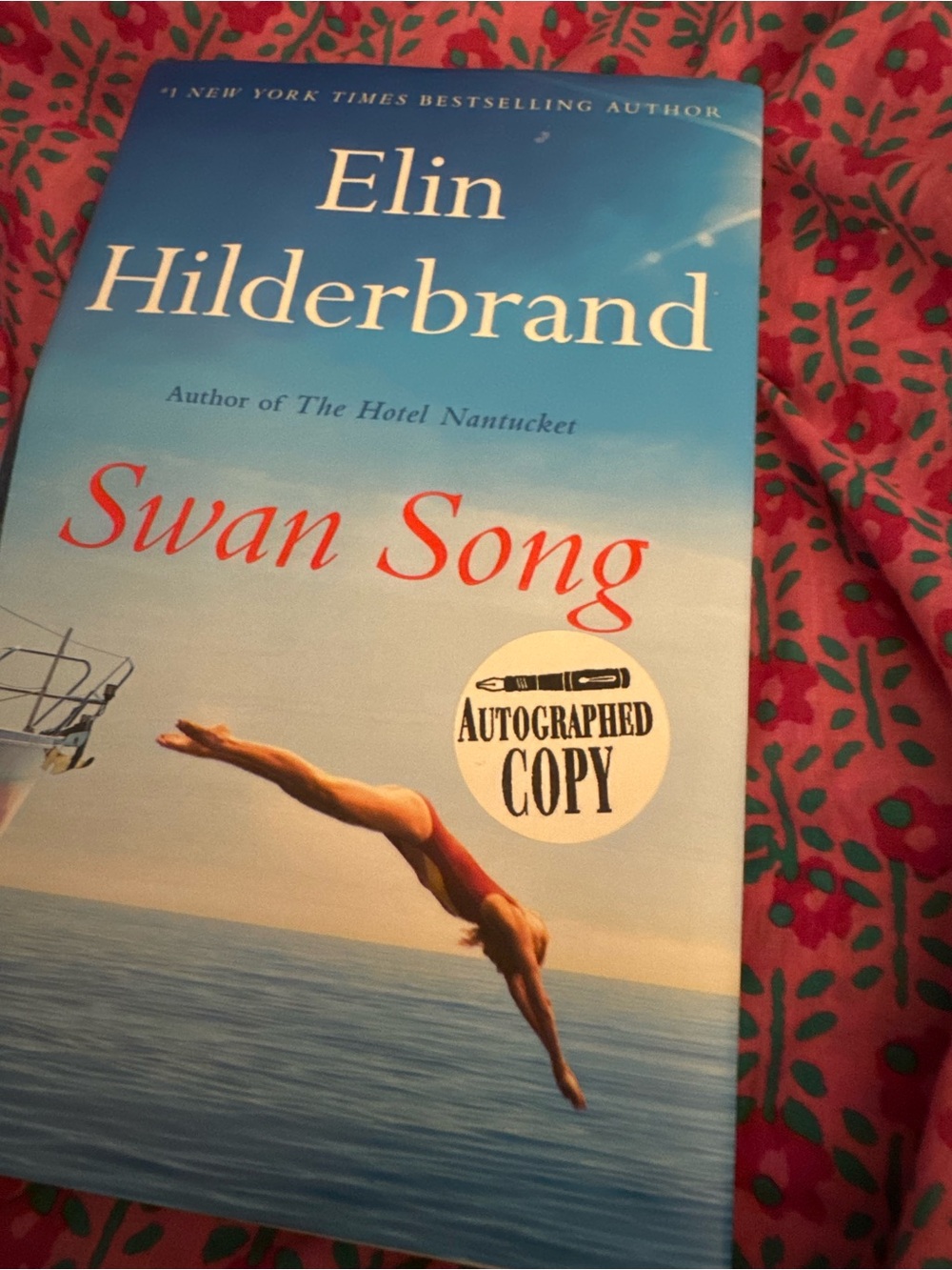 ✍️ 🦢 Signed by Elin Hilderbrand Swan Song - Hardcover